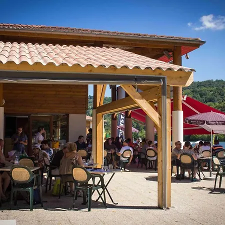 Les De Condrieu